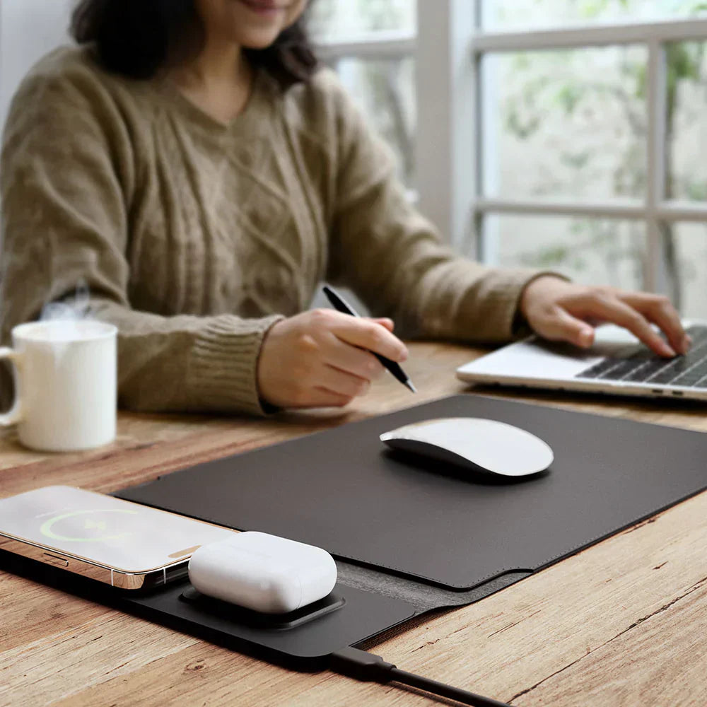 4-in-1 Laptop Sleeve with Wireless Charging